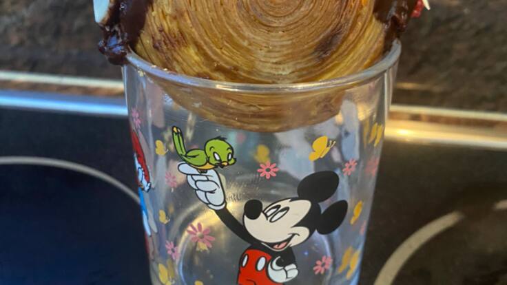 Aprende a hacer un New York Roll de hojaldre y chocolate