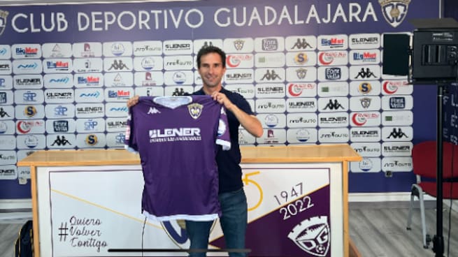 Gonzalo Ónega: Primera rueda de prensa tras su renovación con el CD Guadalajara