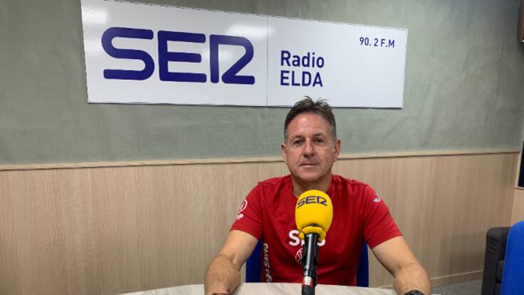 Tino Callado, Ent. Cableworld Vólei Villena Petrer, advierte de las dificultades económicas para competir en la Superliga