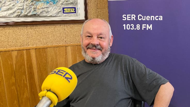 El actor conquense Rafa Núñez repasa su vida en el teatro a través de la música