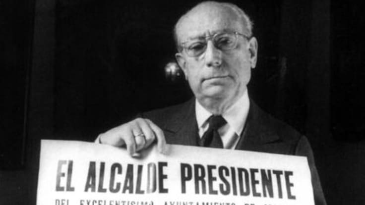 El viaje de ida | Hay un terreno en un cementerio soriano que todavía espera el cuerpo de Tierno Galván