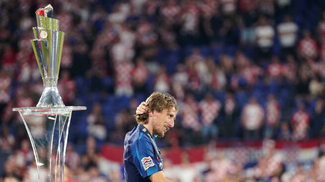 El futuro de Modric y Ancelotti; Luis Enrique, rumbo a París... El Sanedrín analiza los grandes movimientos del mercado