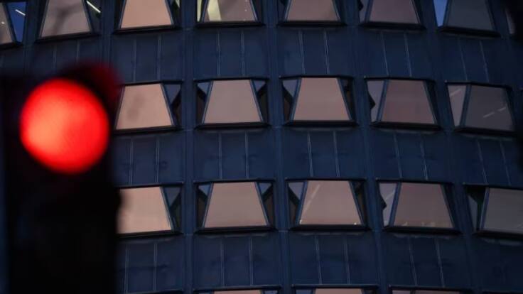 Antonia tuvo que huir de Murcia para abortar en Madrid: "Sufrimos amenazas y tuvimos que pagarlo nosotros"