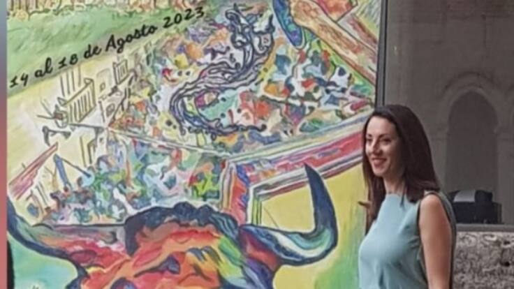 La creadora del cartel de las Fiestas de San Roque 2023, Laura Jimeno, repasa su obra y trayectoria en Hoy por Hoy