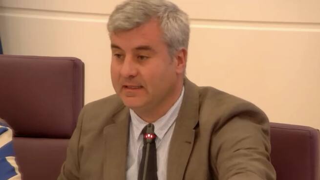 Alfonso Esteban, pleno posesión Eva Henche