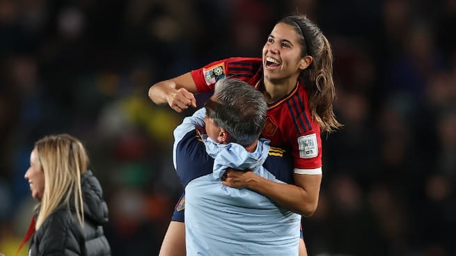 "¿Sabes cuántas niñas quieren ser como tu hija?": el padre de Alba Redondo se emociona con el pase de España a la final del Mundial