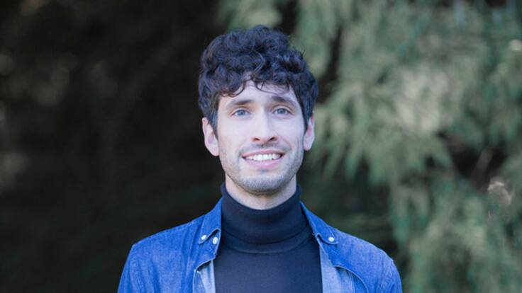 Iago Lestegás: "Hay que proteger el comercio con el uso de los bajos"