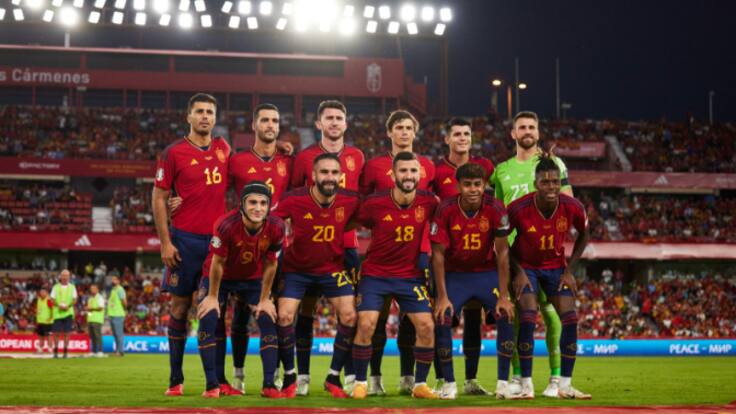 José Antonio Camacho: "Tenemos equipo para pelear por la Eurocopa"