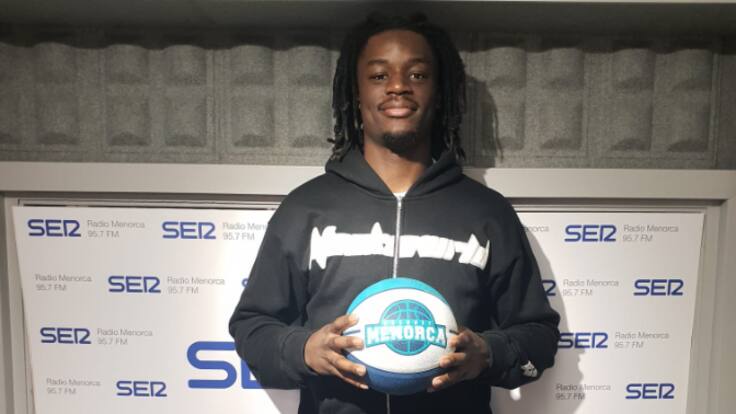 04.01.24 Entrevista a Maxim Youmic Kemayou, jugador del Hestia Menorca