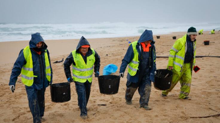 El análisis de Xavier Vidal-Folch | Preguntas sobre el vertido