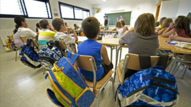 Educación envía a los sindicatos su propuesta de jornada para docentes mayores de 55 años