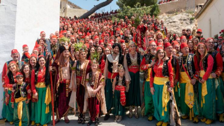 Pepe Rico, presidente comparsa Moros Viejos de Petrer. Premio Radio Elda a la Fiesta