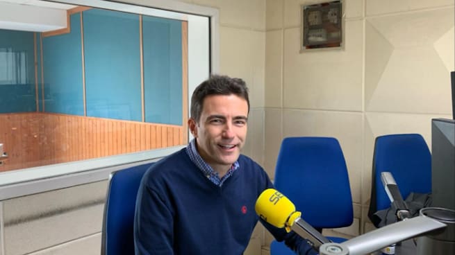 El diputado nacional del PSOE por Cantabria, Pedro Casares, que recientemente renovaba como portavoz de Economía del grupo socialista en el Congreso de los Diputados en el Comité Federal del PSOE, ha pasado por el informativo Hora 14 Cantabria.