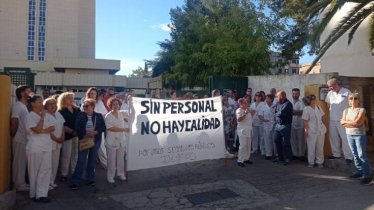 Sanitarios de la Residencia Pública Domingo Sastre de Lorca denuncian la falta de personal y la elevada carga de trabajo
