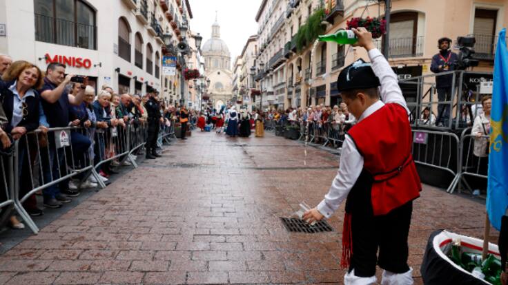 La Ofrenda de Frutos llena de sabor y color Zaragoza