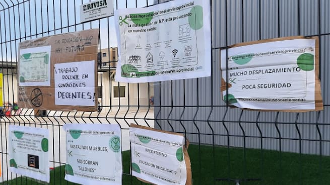 Hartazgo entre familias y docentes del colegio Ana María Navales, en Arcosur: "Lo único que exigimos es igualdad de oportunidades" - Hora 14 Aragón (23/10/2024)