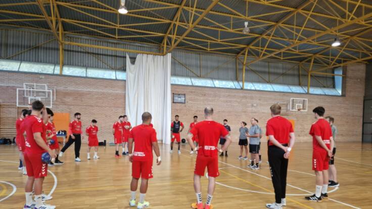 Artur Parera, jugador del Bada Huesca, analiza la situación del equipo