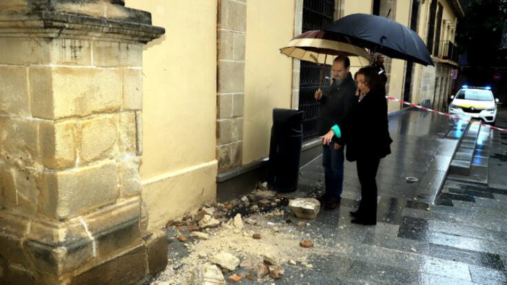 Declaraciones de Belén de la Cuadra, delegada de Urbanismo del Ayuntamiento de Jerez, sobre el desprendimiento de parte de una cornisa de la fachada del Ayuntamiento de Jerez