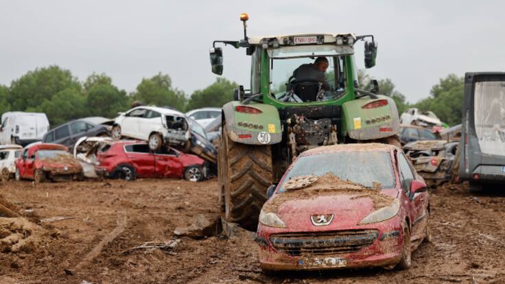 "Estuvimos ayudando en comercios y garajes, la gente lo ha perdido todo"