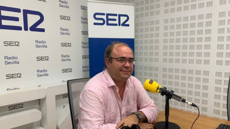 Carlos Navarro Antolín: El peatón merece respeto… y un carril propio