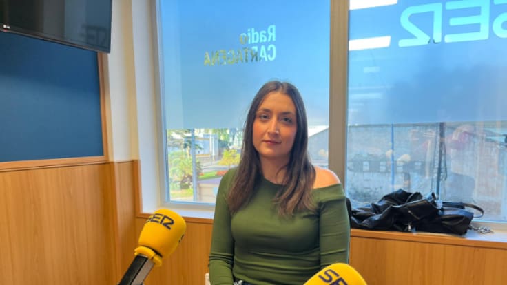 Entrevista Ana García Garcerán, autora del cartel de la Semana Santa de Cartagena 2025