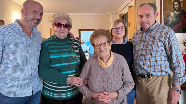 Celebramos con Amparo sus 104 años