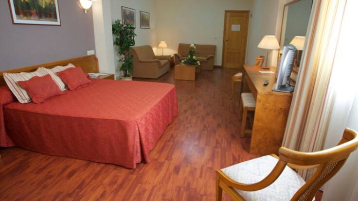 Demanda intrusiva de datos personales para alojarse en un hotel