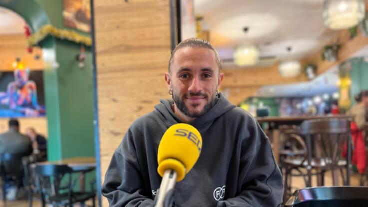 Mario Losada, jugador del Alcoyano desde La Bohemia (05/12/2024)