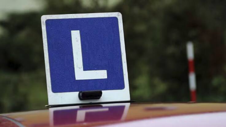 Unas 500 personas a la espera de realizar el examen práctico del carnet de conducir por falta de examinadores