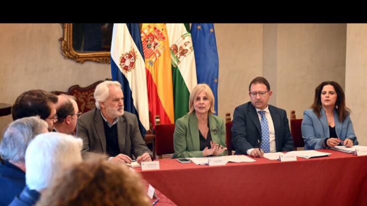 Declaraciones de María José García Pelayo, alcaldesa de Jerez, y Antonio Mariscal, presidente del Consejo Social de la Ciudad