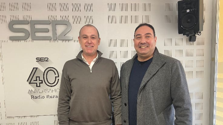 La crisis de Formentera, el futuro del Club Náutico y las retenciones de tráfico por las obras, temas centrales en la tertulia política