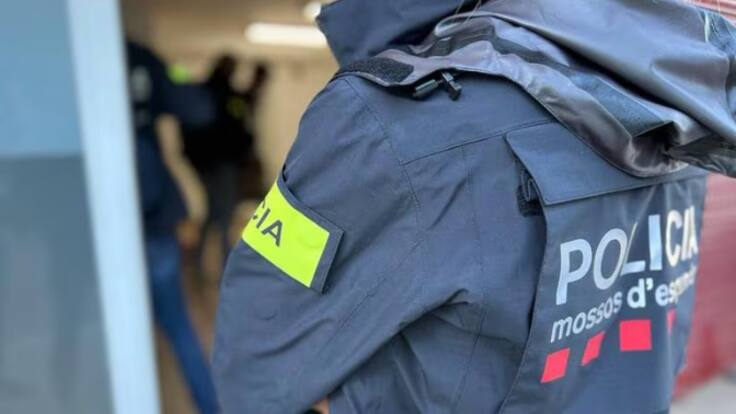 Els Mossos intervenen la seu de la Federació Catalana de Futbol a Barcelona