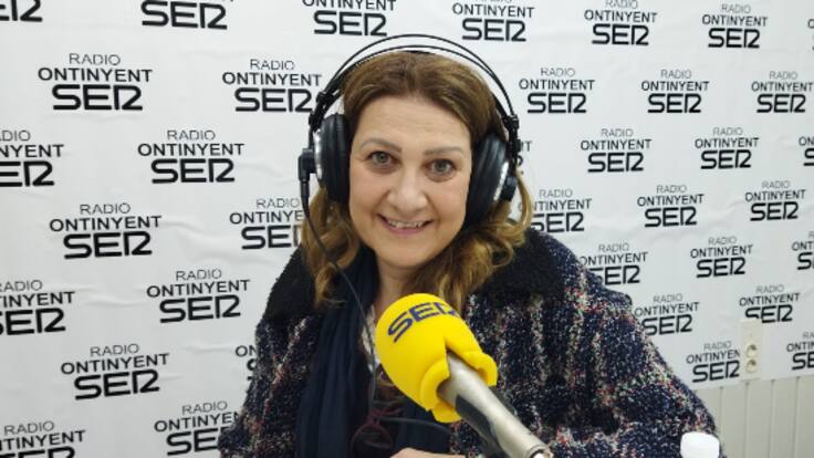 Entrevista a Eva Llopis. El CEIP Carmelo Ripoll ja ho té tot enllestit per celebrar el dia gran de la seua falla.