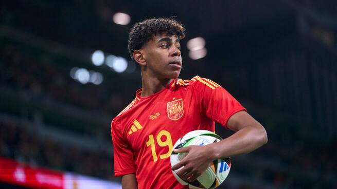 "Lamine Yamal va tan rápido que todo su fútbol se debe compensar con sabiduría y gestión emocional"