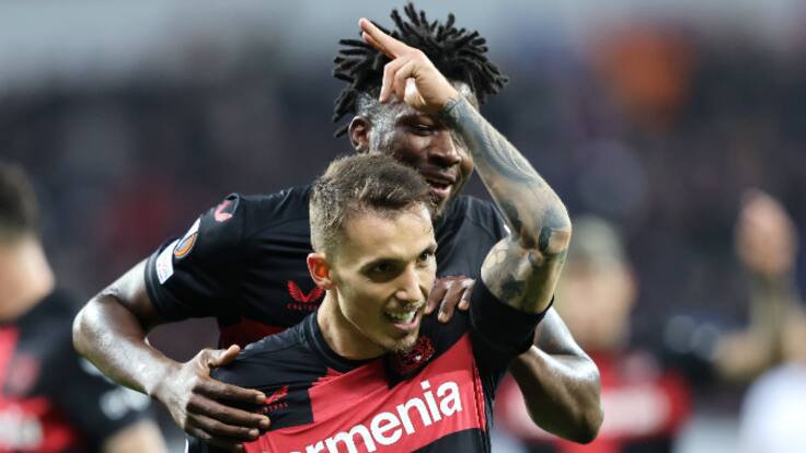 Grimaldo celebra la Bundesliga del Bayer Leverkusen en 'Carrusel': "Estamos haciendo historia"