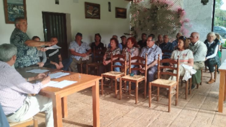 Vecinos y empresarios de Tarifa se unen para exigir soluciones a los cortes de luz