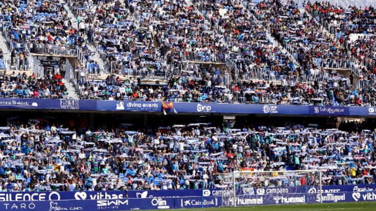 La Rosaleda con un gran ambiente espera a un Real Murcia que necesita sumar