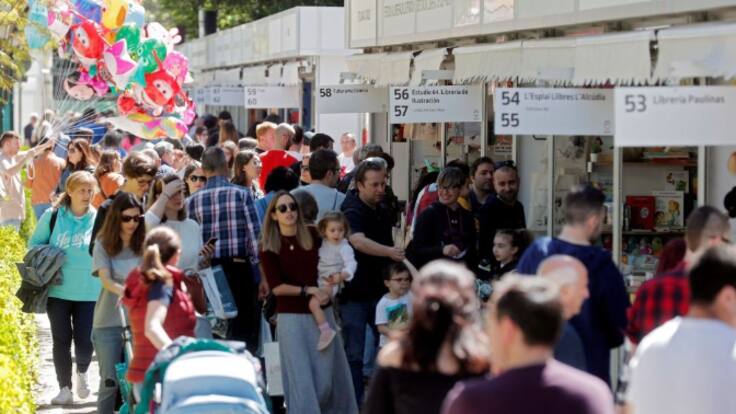 Entrevista en Hoy por Hoy Valencia a Manolo Gil, director de la Fira del Llibre