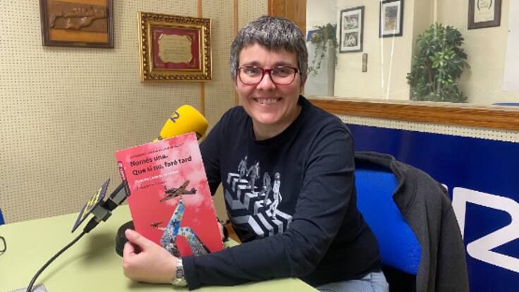 Begoña Chorques comenta en la SER su galardonda obra «Només una. Que si no, faré tard»