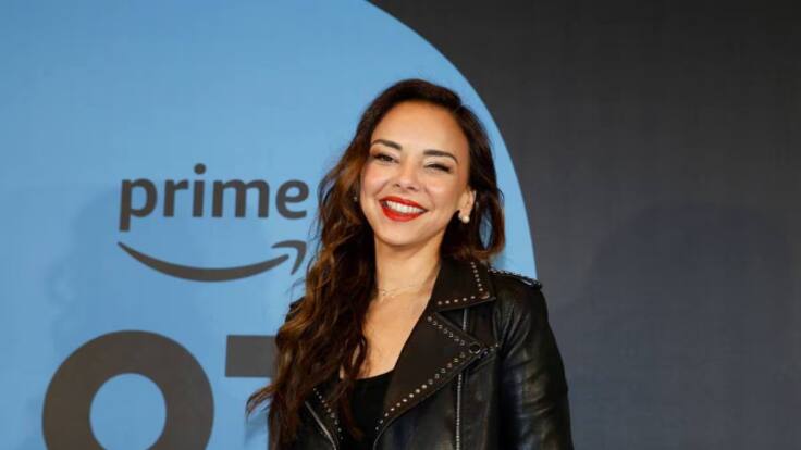 Chenoa: "En las islas se respira diferente, Ibiza te baja la tensión y el estrés"