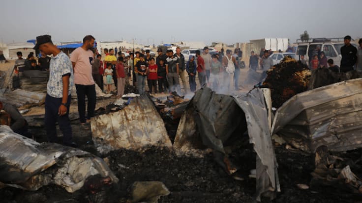 "Mañana cruzaré la frontera que separa el infierno del mundo": Carles Francino lee la reflexión que ha escrito la coordinadora médica de Médicos Sin Fronteras en Gaza