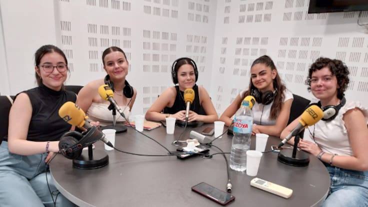 Entrevistamos a las alumnas del IES Julio Verne de Leganés que han participado en Technovation Girls