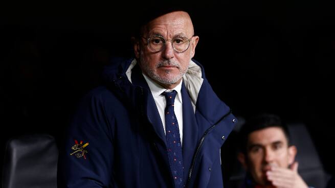 La intrahistoria de la 'renovación' de Luis de la Fuente: "La RFEF cree que no hay motivo para hacerle un contrato nuevo ni para pagarle un sueldo más alto"