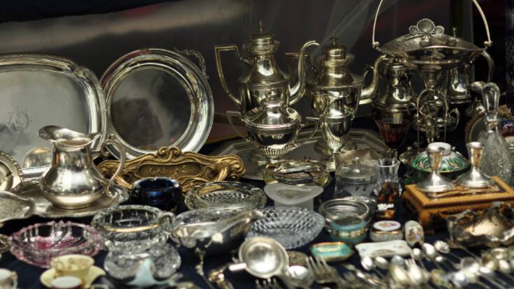 Buidar la casa de la mare: "Com et desfàs de la vaixella on has menjat tots els Nadals de la teva vida?"