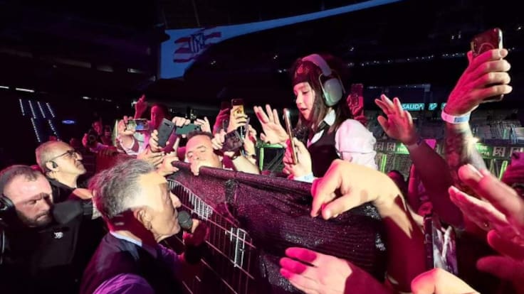 Marcelo Ortega, de 6 años, se trae a Reinosa una púa de Bruce Springsteen