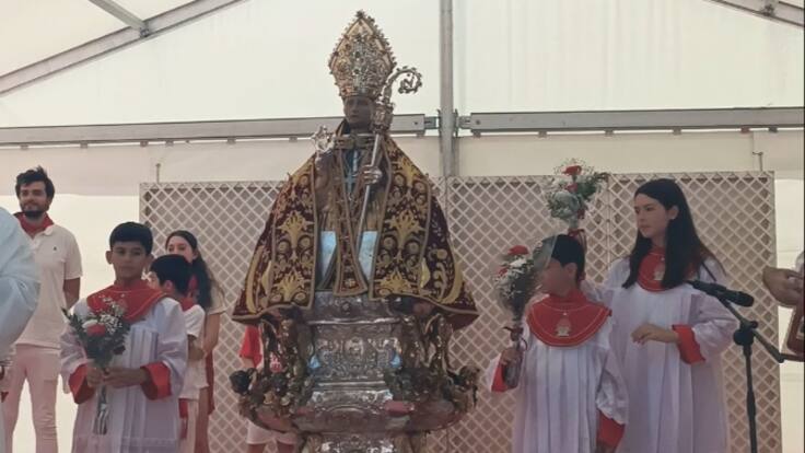 Ofrenda floral infantil a San Fermín
