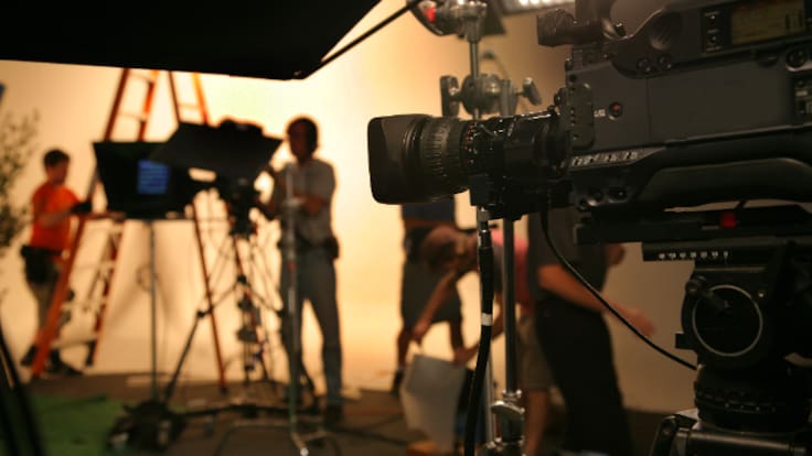 Detrás de las cámaras II: Dentro de un departamento de producción