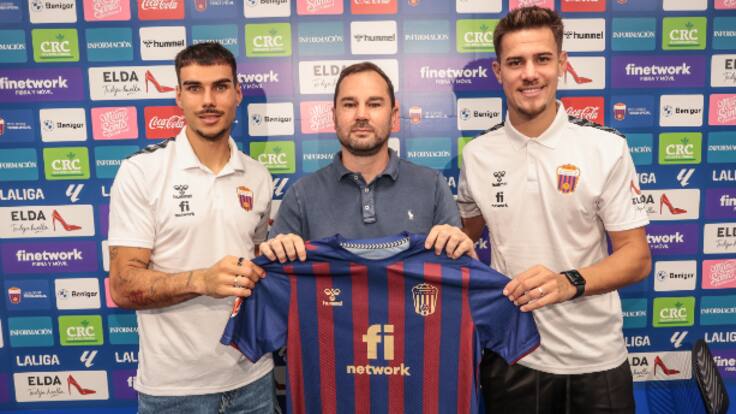 El Eldense presenta al portero Dani Martín y al central Ricardo Grigore
