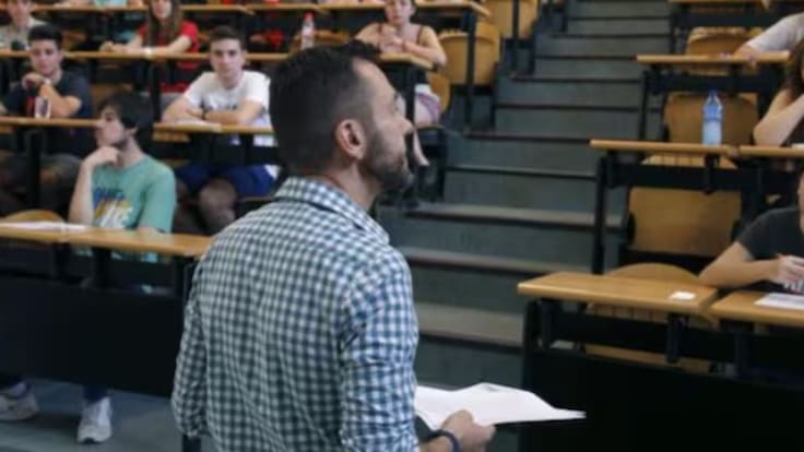 España lidera la sobrecualificación en la UE y las mujeres son las que más lo sufren