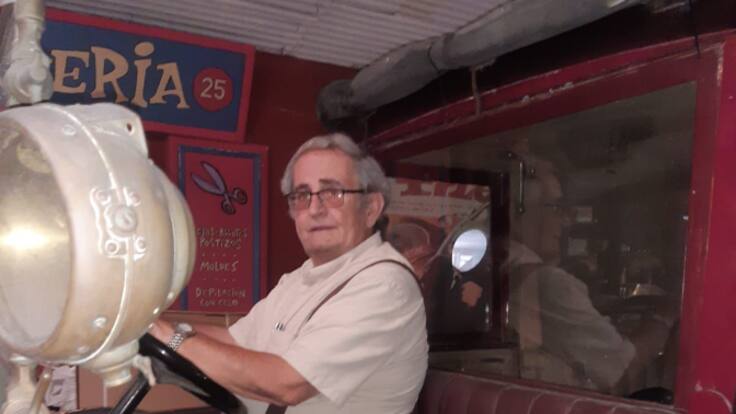 El cine por dentro: "Tengo una colección de 600 automóviles de época. Han trabajado con todos los directores oscarizados del cine español"